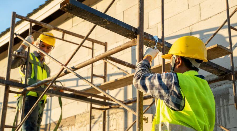 Expert Emergency Roof Repairs services in Garden Grove, CA